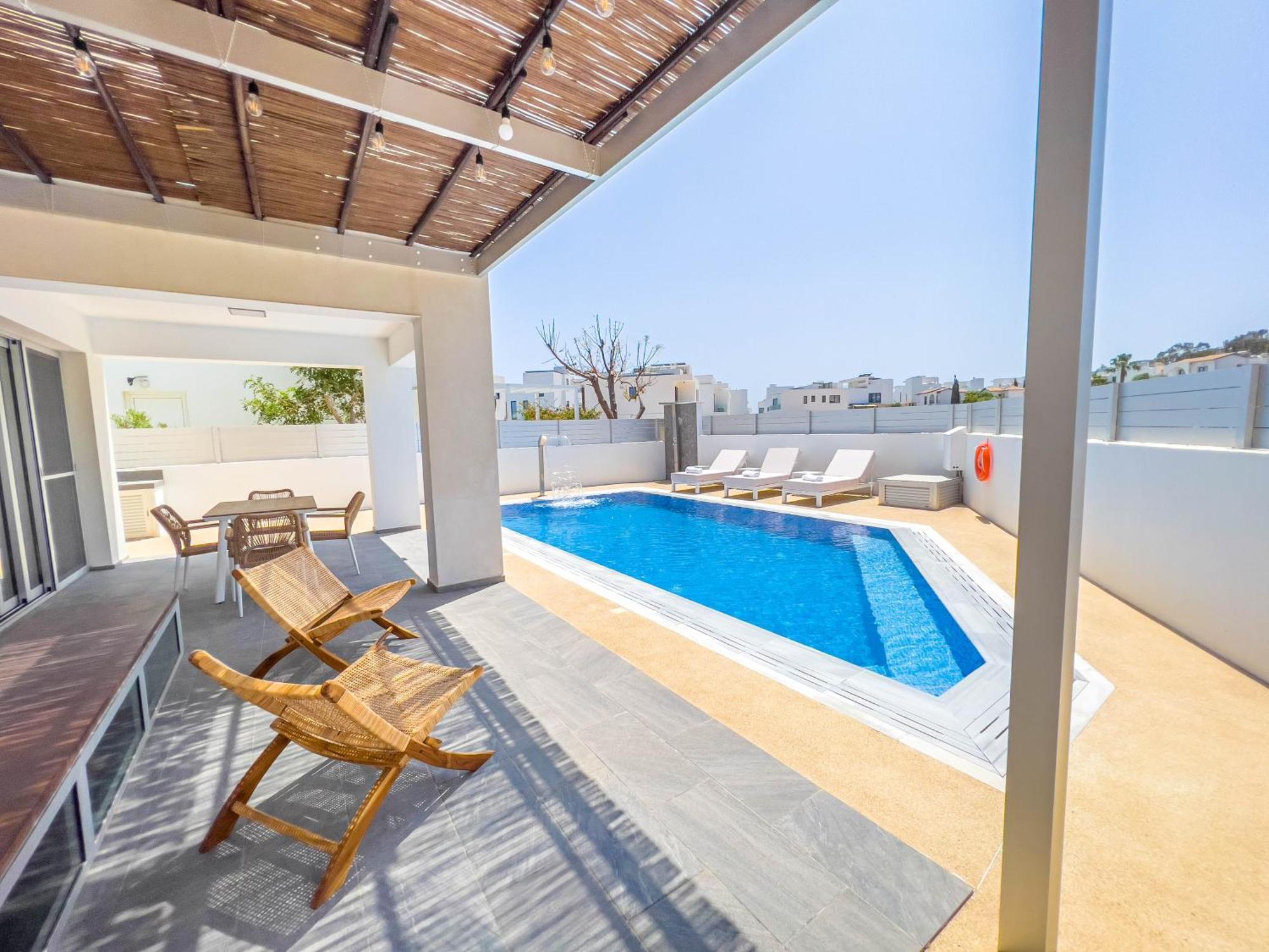 Geo Panoramic Villa +Pool +Game Room +Gym プロタラス エクステリア 写真